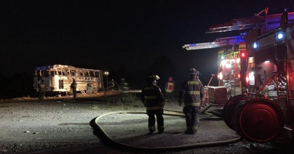 Bomberos de Pucón acudieron a la emergencia, hallando el cuerpo sin vida del hombre. 